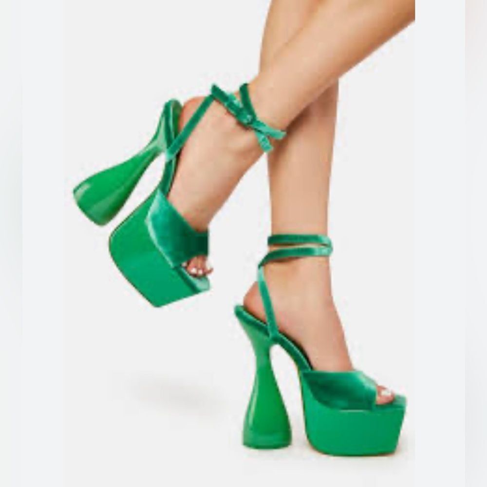 Disco Green Faux Velvet Lace Up Cylinder Platform Heels size 3 UK/5 US